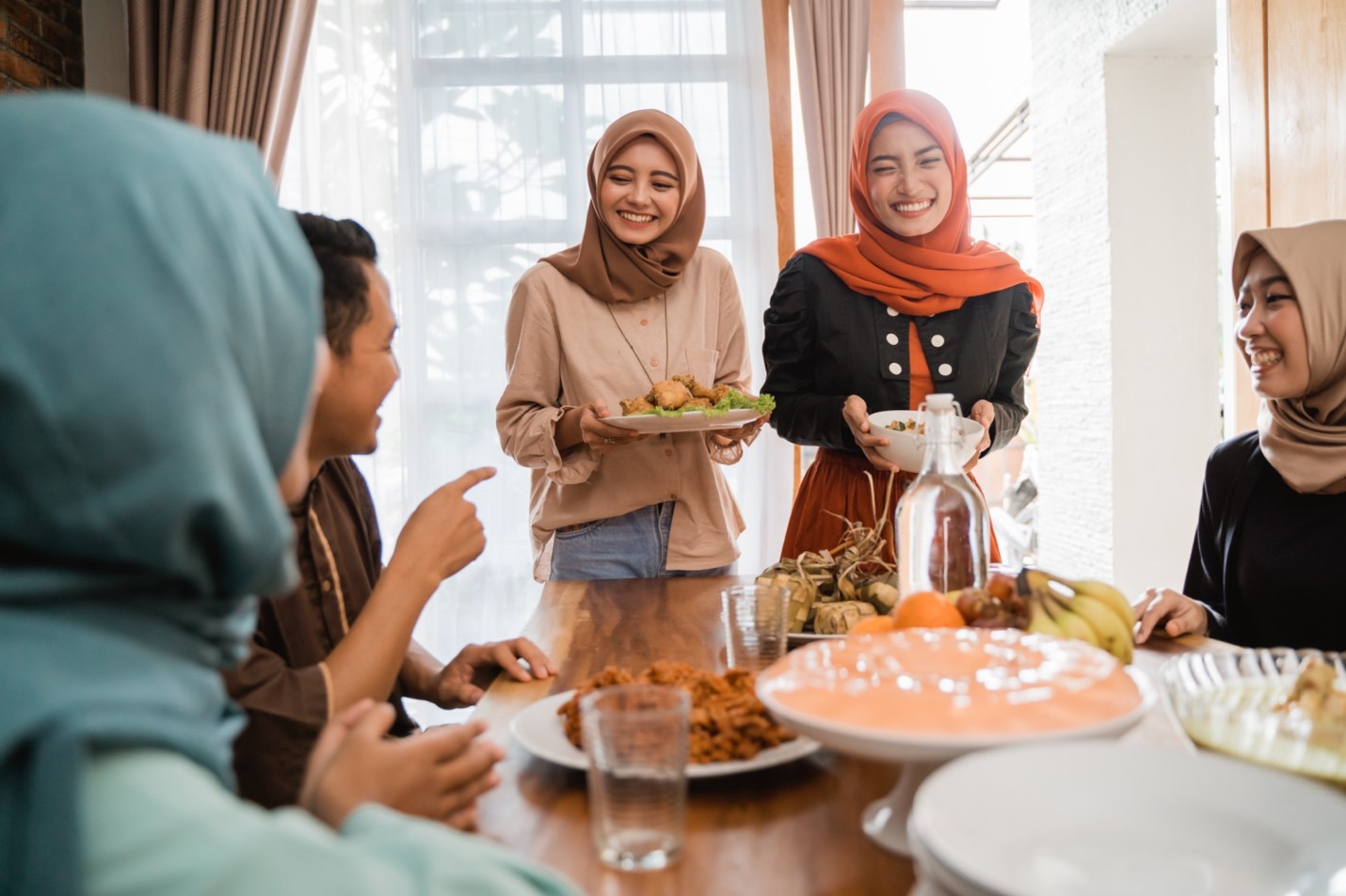 Tetap Sehat Saat Lebaran, Hindari Penyebab Kolesterol Tinggi Pada Wanita Berikut Ini